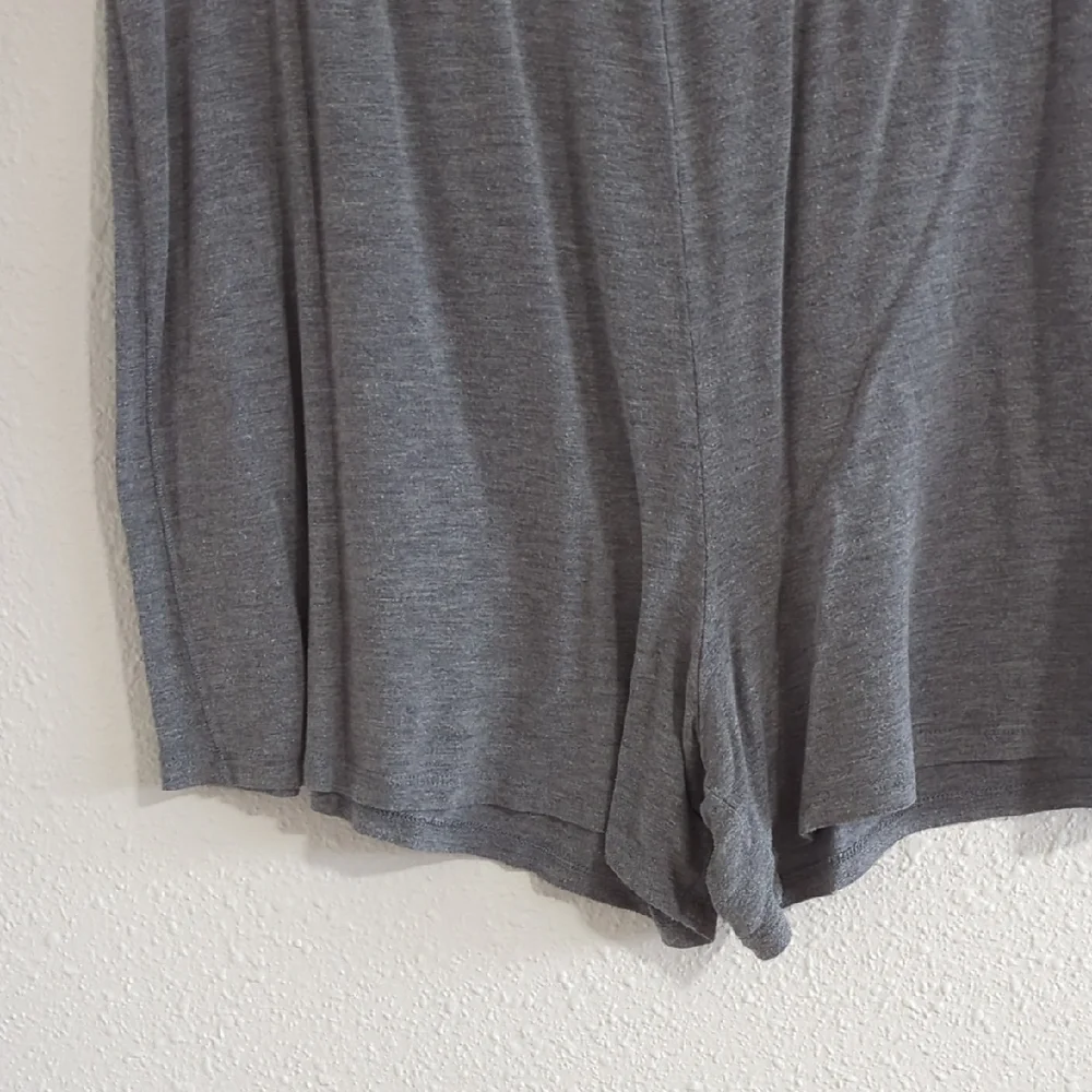 Skims Gray Sleep Shorts - Size Large - Picture 3 of 7